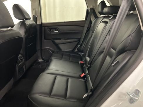 Used 2023 Nissan Rogue SV w/ SV Premium Package AWD/4WD image 25