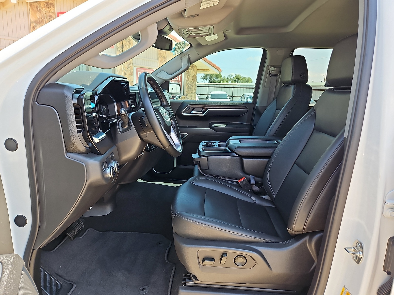 Used 2025 GMC Sierra 1500 SLT RWD image 10