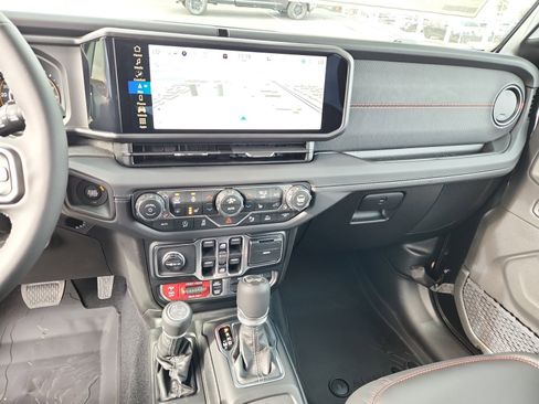 Used 2020 RAM ProMaster 2500 w/ RV Ready Prep Package image 21