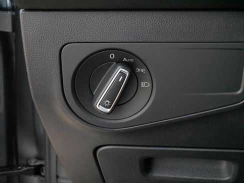 Certified 2023 Volkswagen Tiguan SE R-Line AWD/4WD image 26