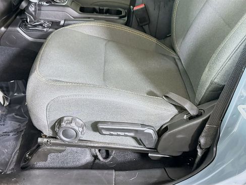 Used 2024 Jeep Wrangler Unlimited Sahara image 23