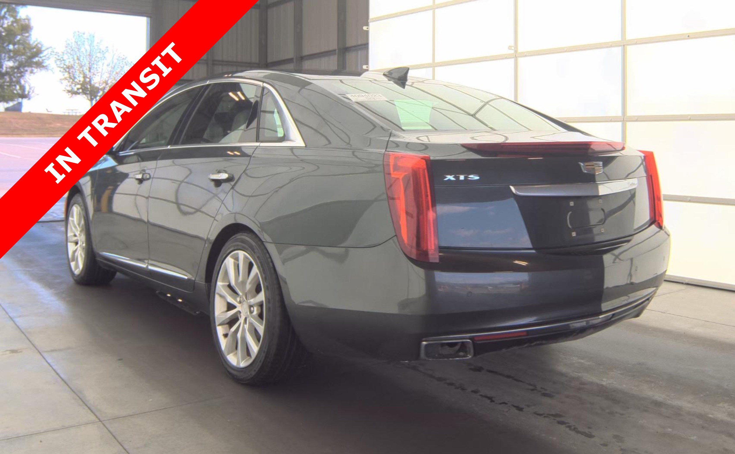 Used 2017 Cadillac XTS Luxury FWD image 5