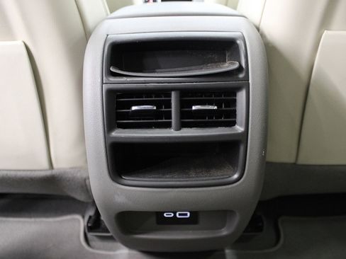 Used 2023 Cadillac XT5 Premium Luxury image 38