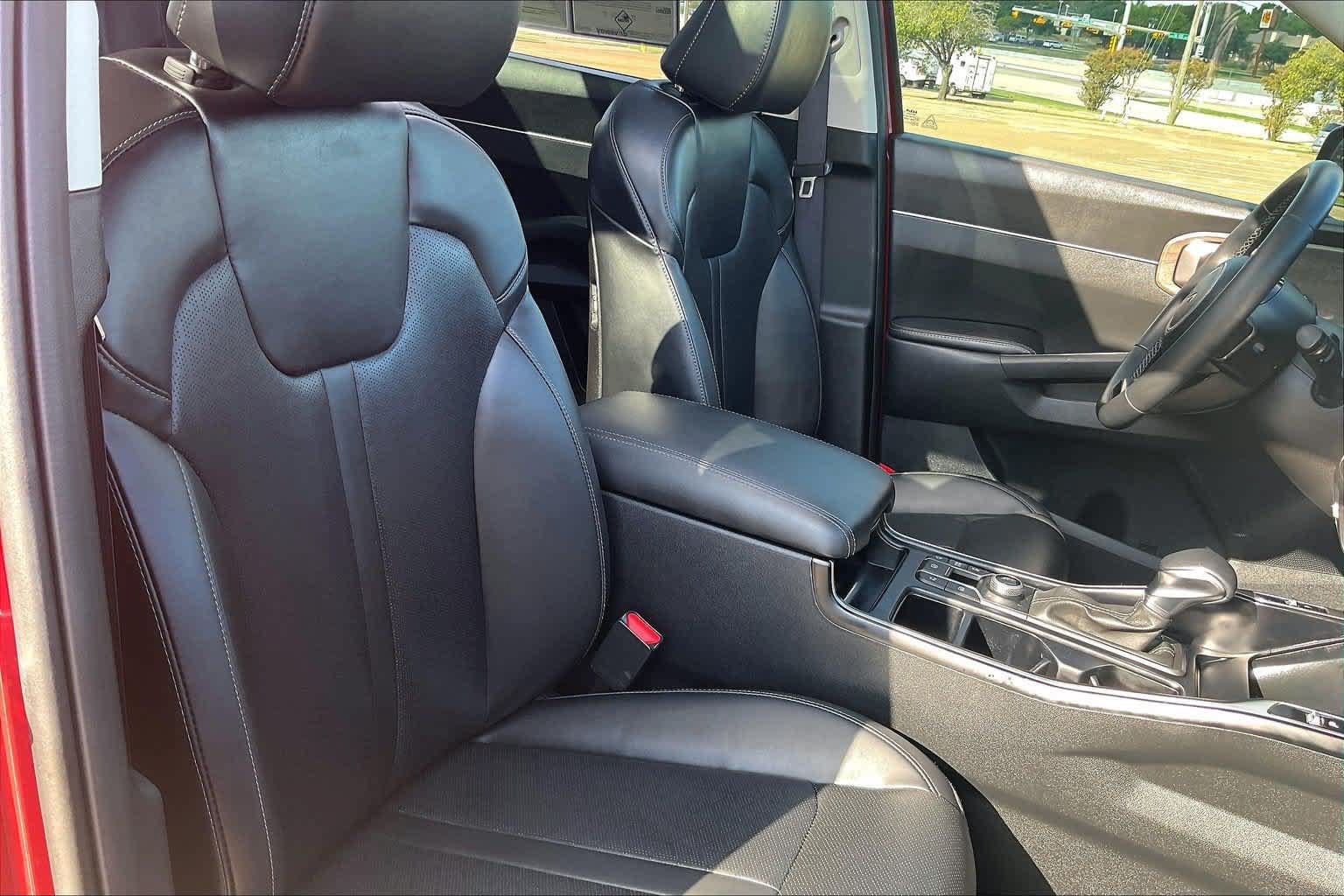 Certified 2023 Kia Sorento X-Line EX AWD/4WD image 12