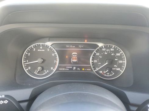 Certified 2025 Nissan Pathfinder S image 17