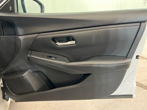 Used 2025 Nissan Sentra SV FWD image 23