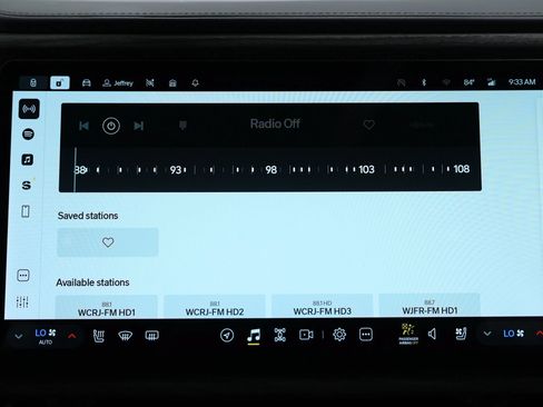 Used 2024 Rivian R1S Adventure AWD/4WD image 32