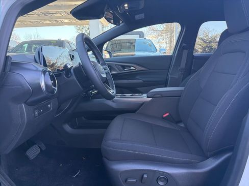 New 2026 Chevrolet Equinox EV LT w/ Comfort Package image 15