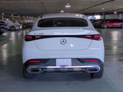 Used 2024 Mercedes-Benz GLC 300 4MATIC image 6