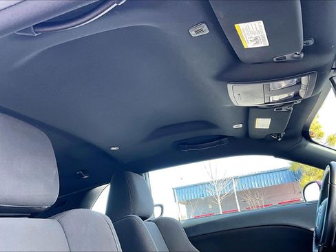 Used 2022 Dodge Challenger R/T w/ Shaker Package image 28