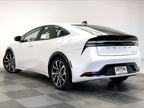 New 2026 Toyota Prius XSE image 2