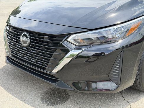 Used 2024 Nissan Sentra S FWD image 30