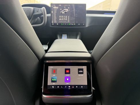 Used 2021 Tesla Model S Long Range image 32