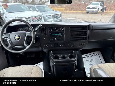 Used 2021 Chevrolet Express 3500 LT w/ LT Preferred Equipment Group RWD image 28