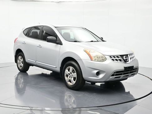 Used 2013 Nissan Rogue S image 3