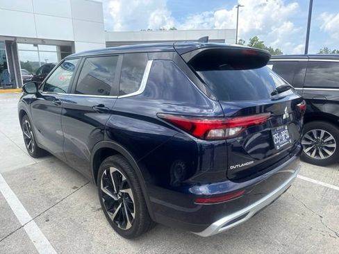 Used 2023 Mitsubishi Outlander SE FWD image 16