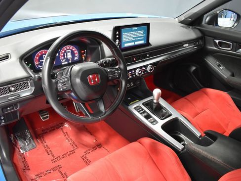Used 2024 Honda Civic Type R image 4