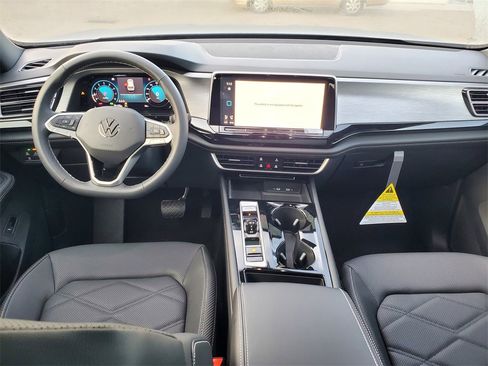 New 2026 Volkswagen Atlas Cross Sport SE image 6