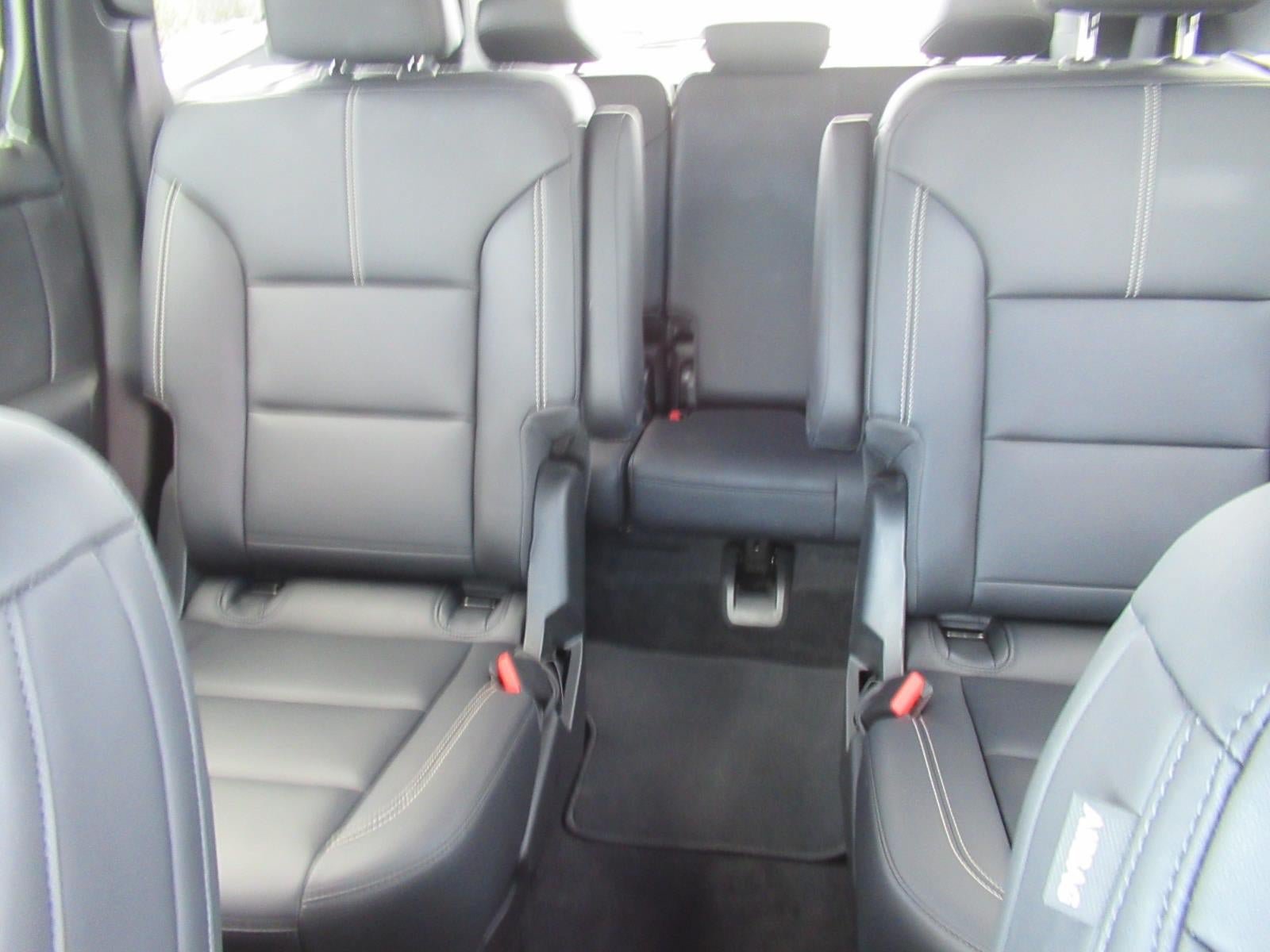 Used 2026 GMC Acadia Elevation w/ Elevation Premium Package FWD image 40
