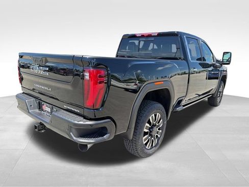 New 2026 GMC Sierra 2500 Denali Ultimate AWD/4WD image 7