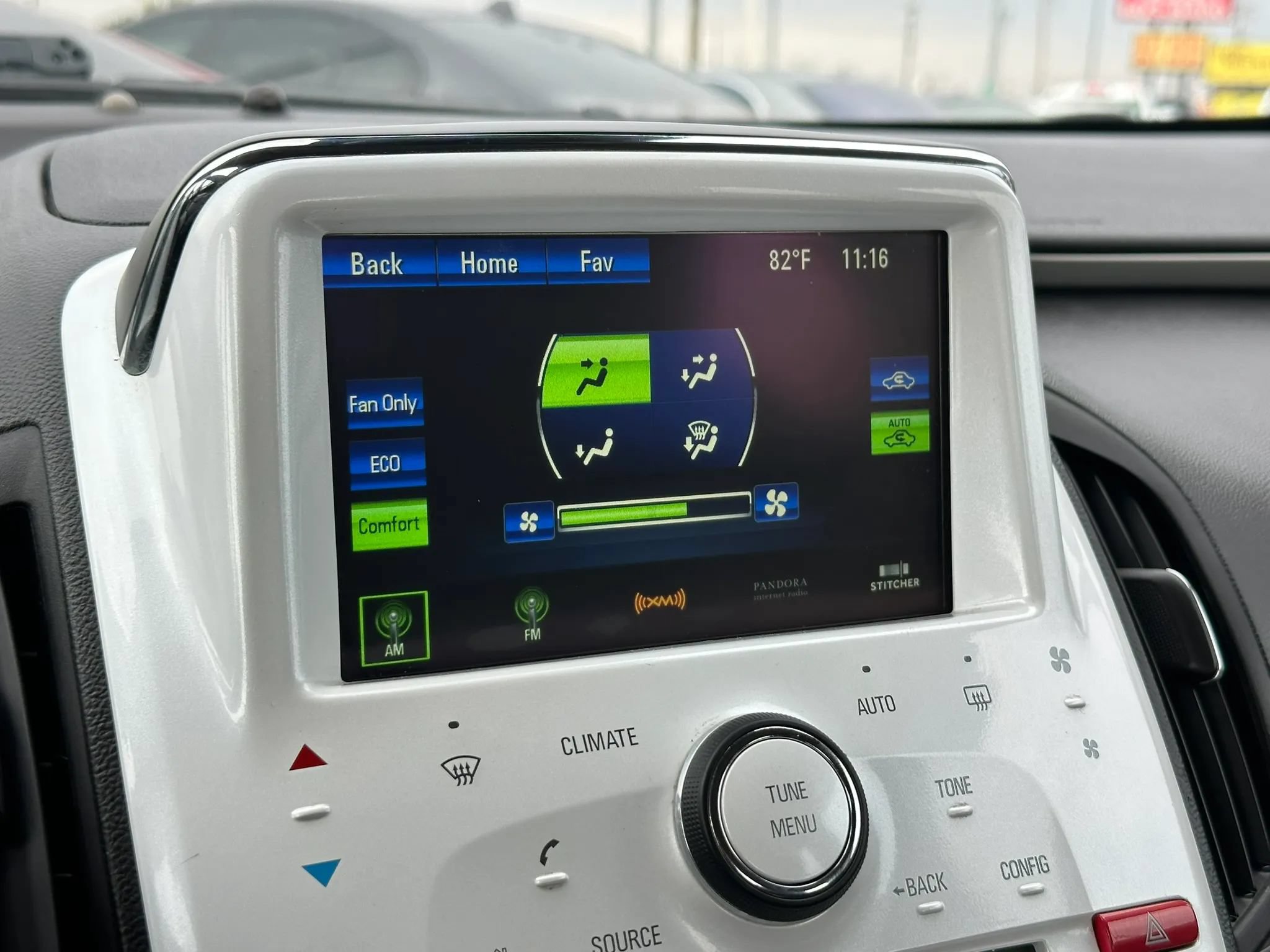 Used 2013 Chevrolet Volt FWD image 42