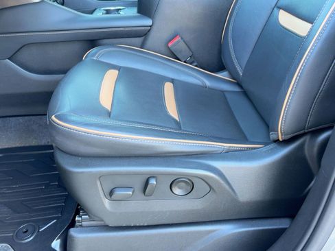 Used 2022 GMC Yukon AT4 w/ Max Trailering Package image 14