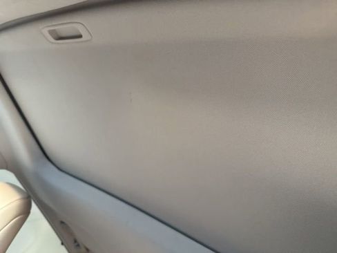 Used 2020 Toyota Highlander Limited image 9