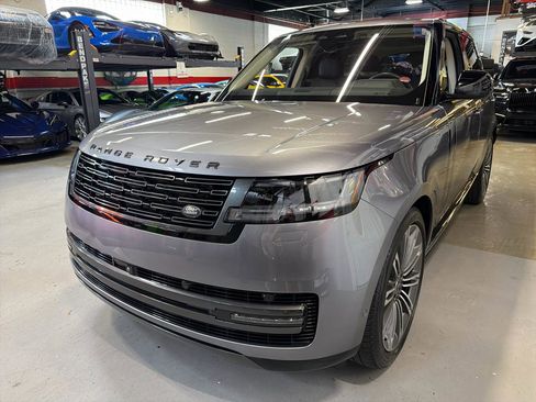 Used 2023 Land Rover Range Rover SE AWD/4WD image 11
