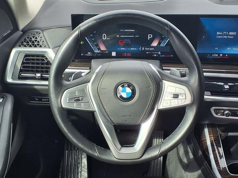 Used 2025 BMW X7 xDrive40i AWD/4WD image 14