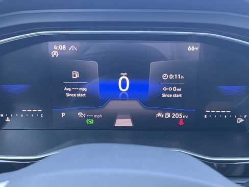 Used 2024 Volkswagen Jetta Sport image 37