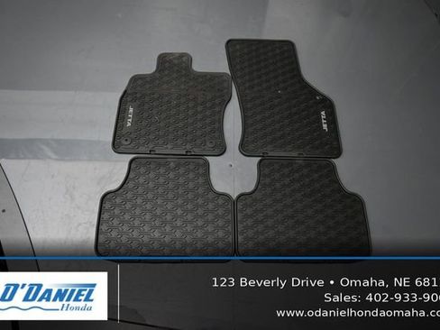 Used 2024 Volkswagen Jetta Sport FWD image 37