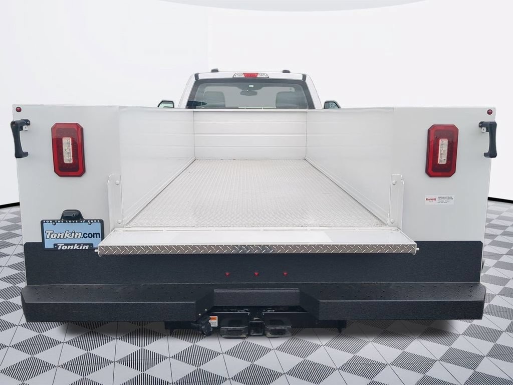 New 2024 Ford F550 4x4 Regular Cab Super Duty image 19
