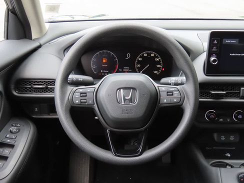 New 2026 Honda HR-V LX image 18