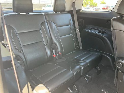 Used 2021 GMC Acadia SLT w/ Elevation Edition image 15