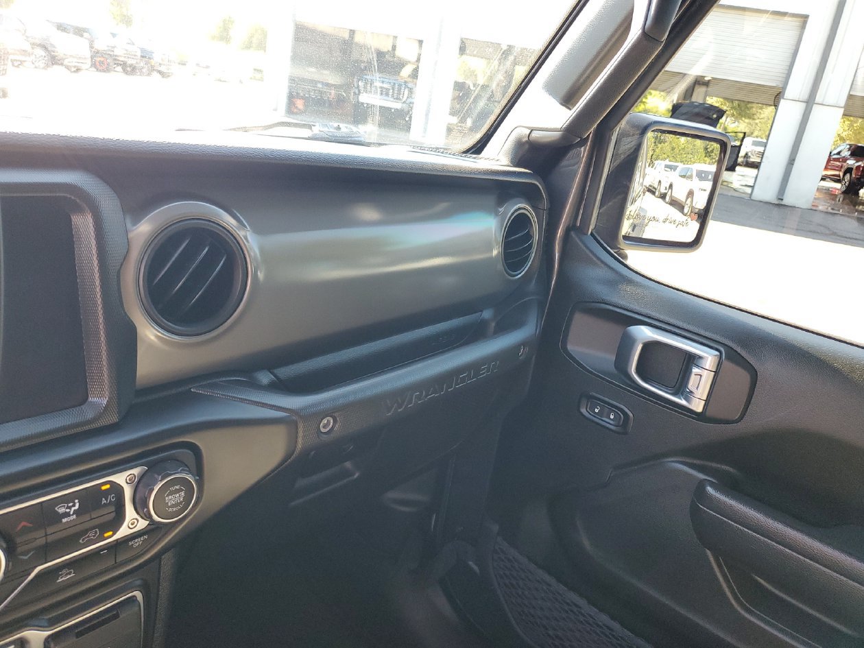Used 2022 Jeep Wrangler Unlimited Sport AWD/4WD image 25