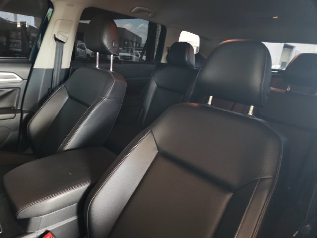 Used 2019 Volkswagen Atlas SE w/ Towing Package AWD/4WD image 11
