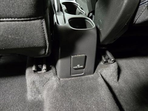 Used 2020 Chevrolet Trax LT FWD image 30