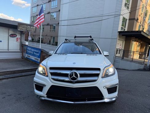Used 2014 Mercedes-Benz GL 550 4MATIC image 13