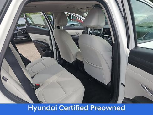 Certified 2025 Hyundai Tucson SE AWD/4WD image 11