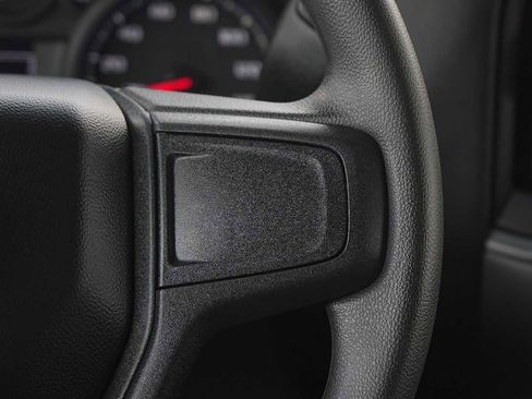 Used 2025 Chevrolet Silverado 1500 Custom RWD image 18