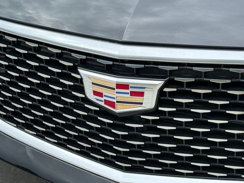 Certified 2024 Cadillac XT6 Premium Luxury w/ LPO, Floor Liner Package AWD/4WD image 8