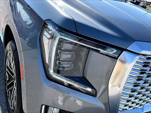 Used 2021 GMC Yukon Denali w/ Denali Premium Package RWD image 30