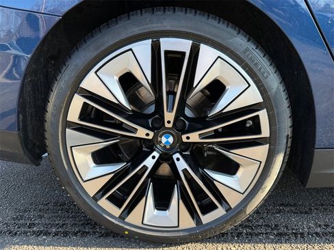 Certified 2026 BMW 530i xDrive w/ Premium Package image 17