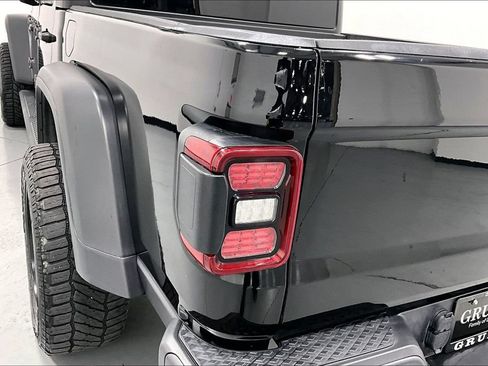 Used 2021 Jeep Gladiator Mojave AWD/4WD image 37