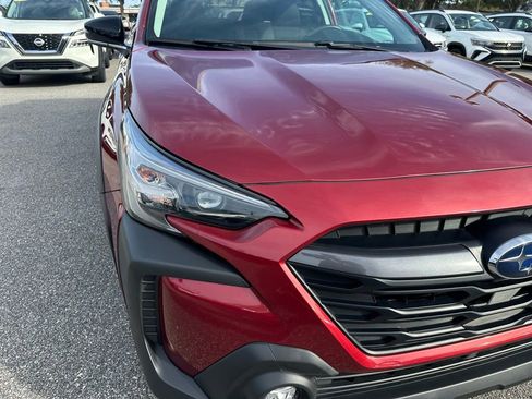 Used 2025 Subaru Outback Premium image 15