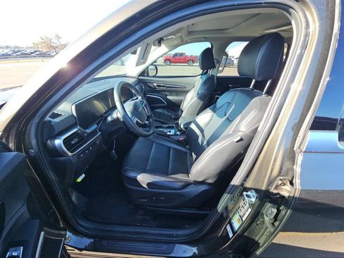 Used 2024 Kia Telluride S w/ S Sunroof Package FWD image 3