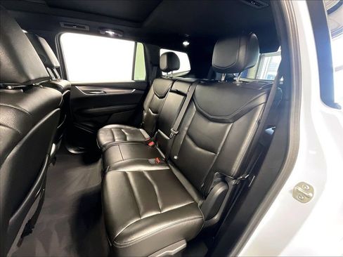 Used 2024 Cadillac XT6 Luxury w/ LPO, Floor Liner Package AWD/4WD image 15