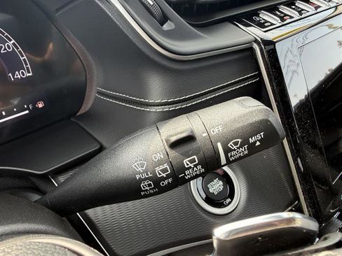 Used 2023 Jeep Grand Cherokee Altitude AWD/4WD image 42