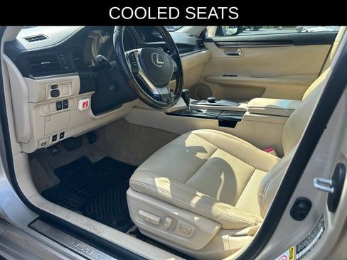 Used 2015 Lexus ES 350 w/ Premium Package FWD image 10
