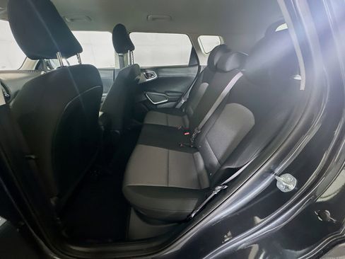 Used 2025 Kia Soul LX w/ LX Technology Package image 27